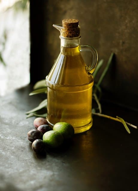 Abhyanga-Massage (Foto by Roberta Sorge/unsplash.com)