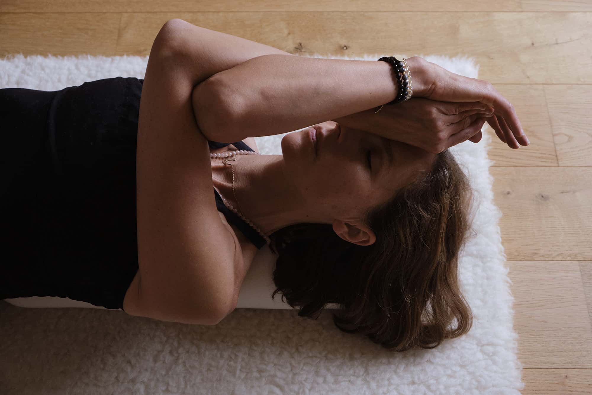 open class: silent yin - creating space inside